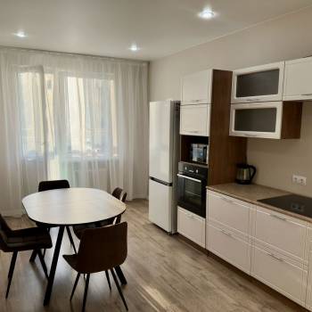 Сдается 2-х комнатная квартира, 60 м²