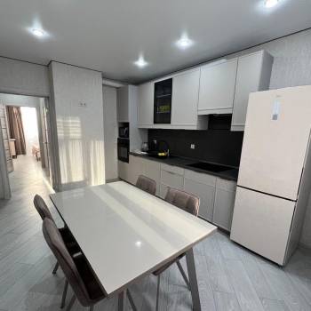 Сдается 2-х комнатная квартира, 65 м²