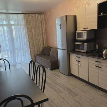 Сдается 2-х комнатная квартира, 80 м²