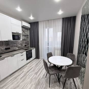 Сдается 1-комнатная квартира, 40 м²
