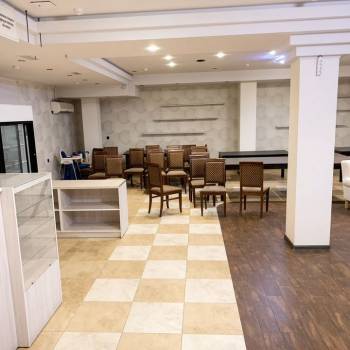 Сдается Нежилое помещение, 550 м²