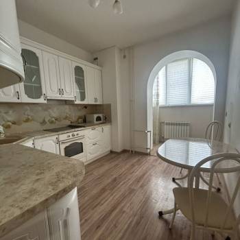 Сдается 2-х комнатная квартира, 60 м²
