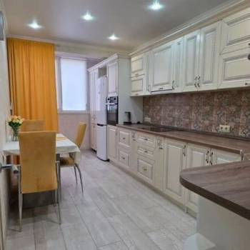 Сдается 2-х комнатная квартира, 56 м²