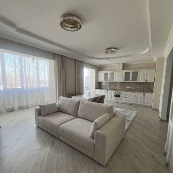 Продается 3-х комнатная квартира, 101 м²