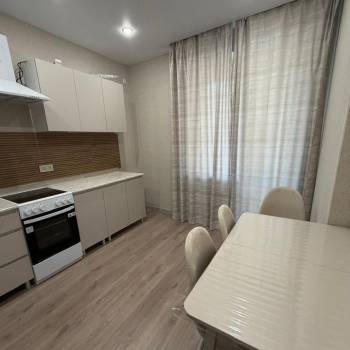 Сдается 2-х комнатная квартира, 64 м²