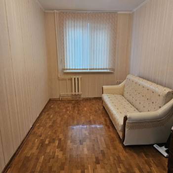 Продается Многокомнатная квартира, 62 м²