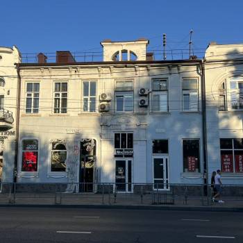 Сдается Нежилое помещение, 270 м²