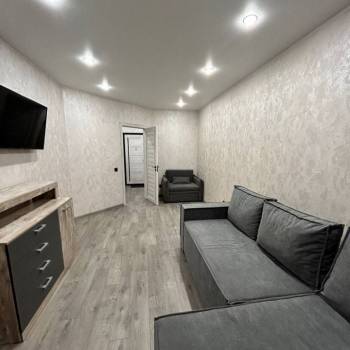 Сдается 1-комнатная квартира, 50 м²