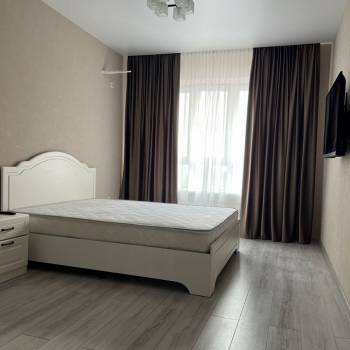Сдается 1-комнатная квартира, 38 м²