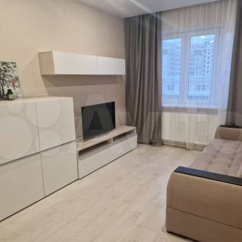 Сдается 1-комнатная квартира, 40 м²