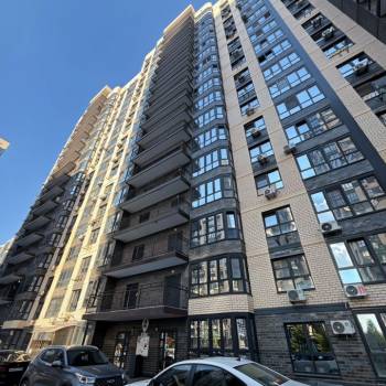 Продается 1-комнатная квартира, 55 м²