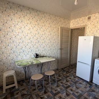 Сдается 1-комнатная квартира, 38 м²