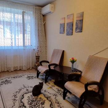 Продается 1-комнатная квартира, 32 м²