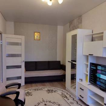 Продается 1-комнатная квартира, 32 м²