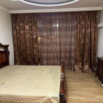 Сдается Многокомнатная квартира, 120 м²