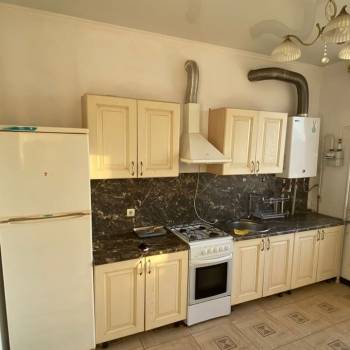 Продается 1-комнатная квартира, 44 м²