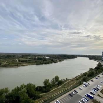 Сдается 2-х комнатная квартира, 62 м²