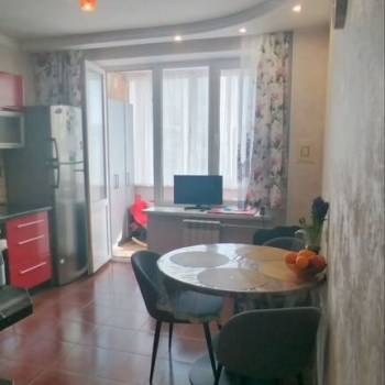 Продается 1-комнатная квартира, 41,2 м²