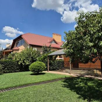 Продается Дом, 233 м²
