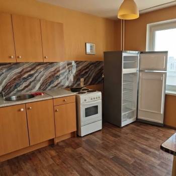 Продается 1-комнатная квартира, 38 м²