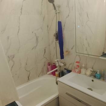 Продается 1-комнатная квартира, 35 м²