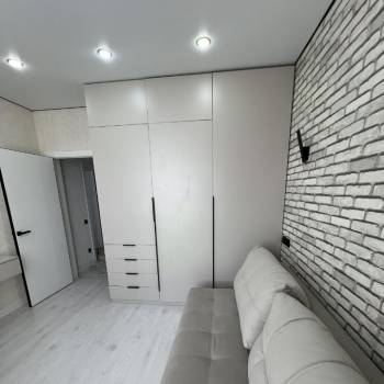 Сдается Многокомнатная квартира, 90 м²