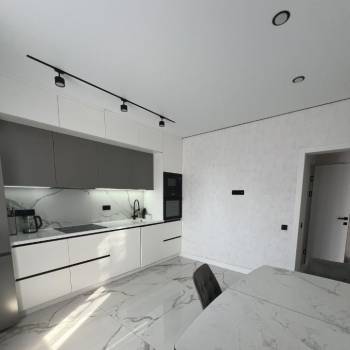Сдается Многокомнатная квартира, 90 м²