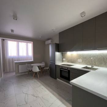Сдается 2-х комнатная квартира, 60 м²