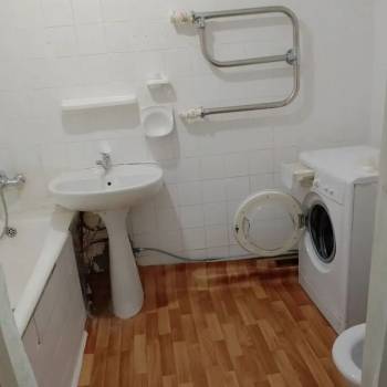 Сдается Многокомнатная квартира, 57 м²