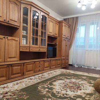 Сдается Многокомнатная квартира, 109 м²