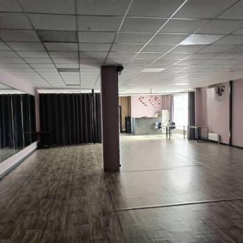Сдается Нежилое помещение, 162 м²