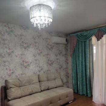 Сдается 1-комнатная квартира, 37 м²