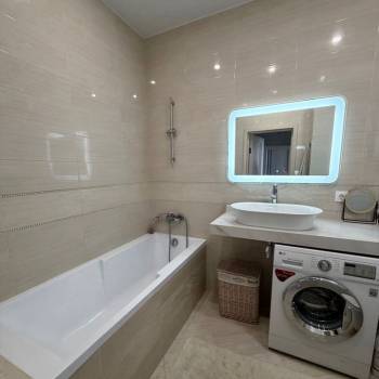 Сдается 1-комнатная квартира, 59 м²