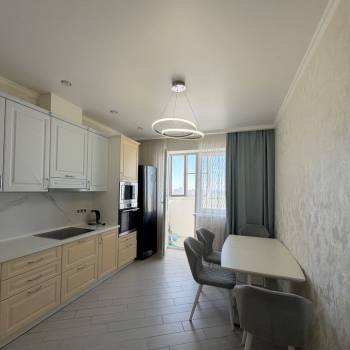 Сдается 1-комнатная квартира, 59 м²