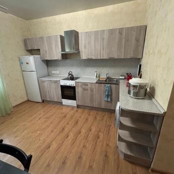 Сдается 1-комнатная квартира, 47 м²