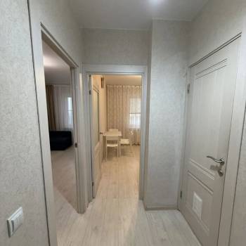 Сдается 1-комнатная квартира, 38 м²