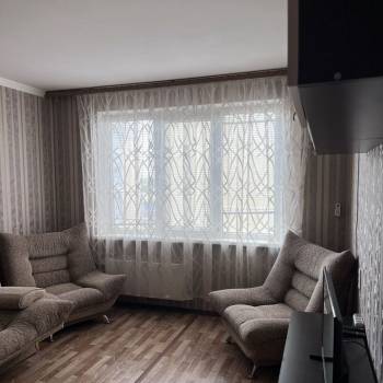 Сдается 1-комнатная квартира, 38 м²