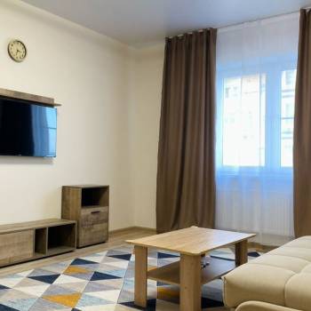 Сдается 2-х комнатная квартира, 63,7 м²