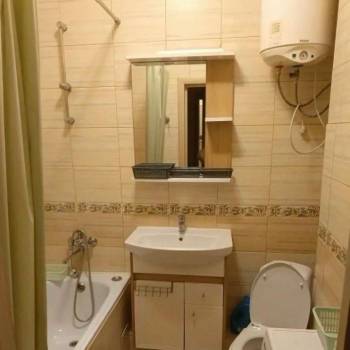 Продается 1-комнатная квартира, 37 м²