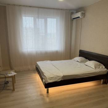Сдается 1-комнатная квартира, 37 м²