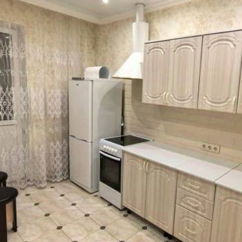 Сдается 1-комнатная квартира, 42 м²