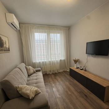 Сдается 1-комнатная квартира, 38 м²