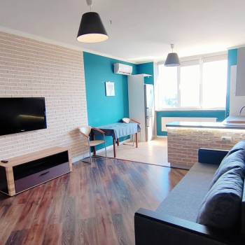 Сдается 2-х комнатная квартира, 75 м²