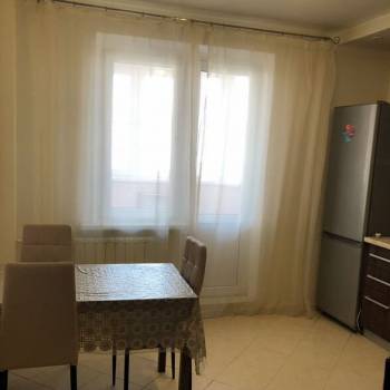 Сдается 2-х комнатная квартира, 70 м²