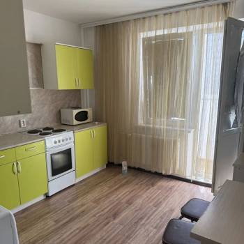 Сдается 1-комнатная квартира, 36 м²