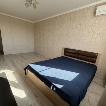 Продается 1-комнатная квартира, 40 м²