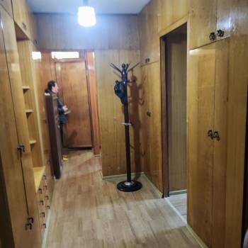 Продается Многокомнатная квартира, 80 м²