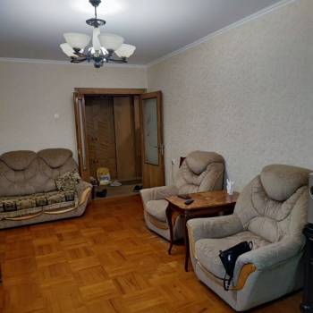 Продается Многокомнатная квартира, 80 м²