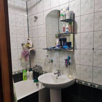 Продается Многокомнатная квартира, 80 м²