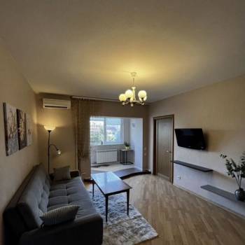 Сдается Многокомнатная квартира, 65 м²